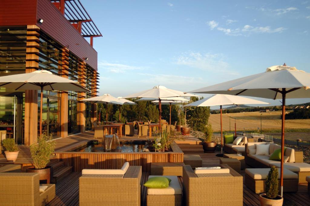 โรงแรมเบสต์ เวสเทิร์น พลัส เฌอร์โกวี Perignat-les-Sarlieve ร้านอาหาร รูปภาพ